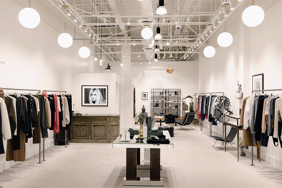 Aventura Interior Store View